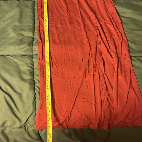 Forever 21 MIDI slit skirt - Picture 5 of 7